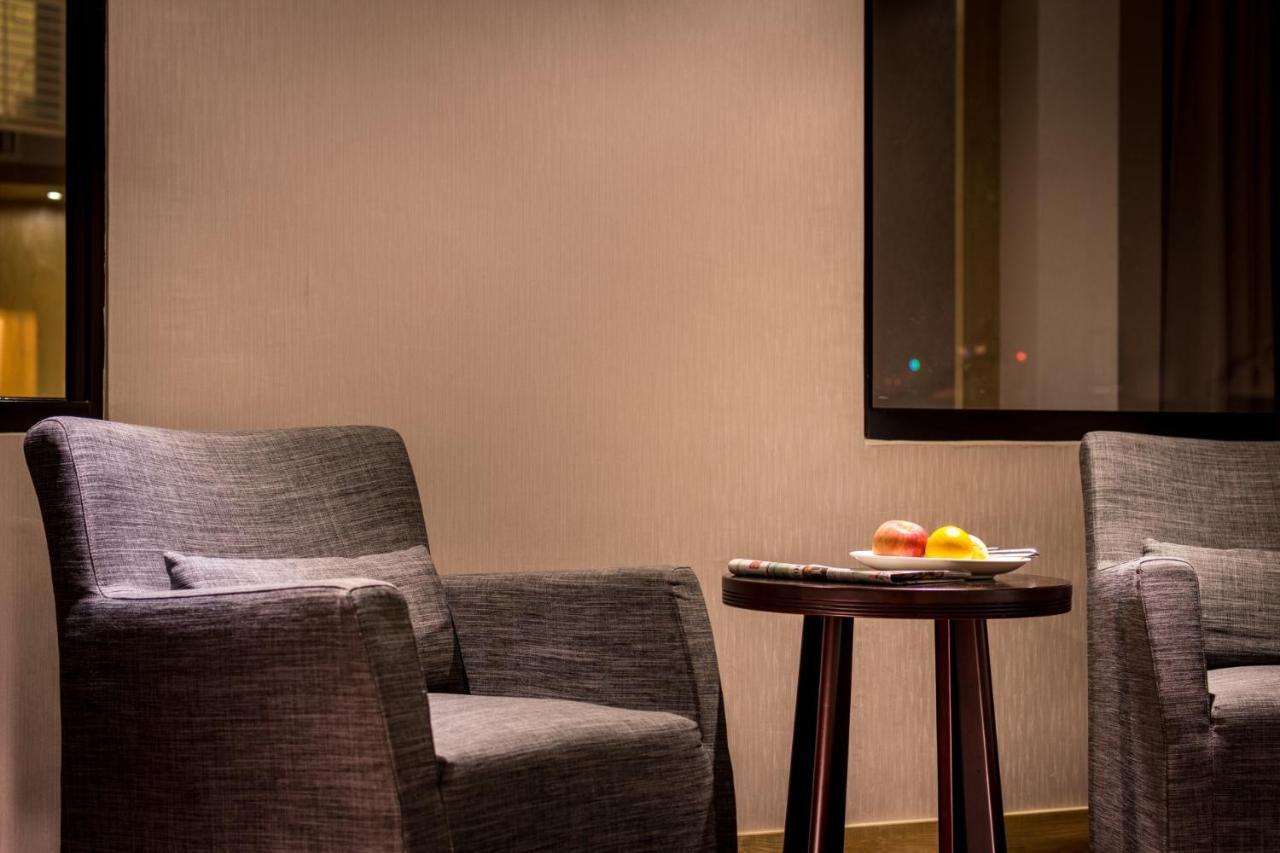 Jai Chateau Hotels & Hostels Tainan Zewnętrze zdjęcie