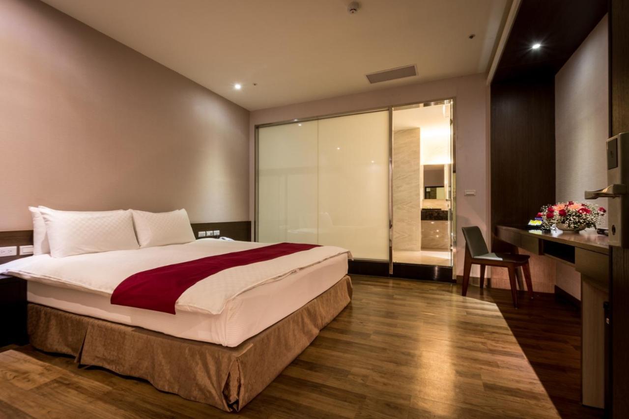 Jai Chateau Hotels & Hostels Tainan Zewnętrze zdjęcie