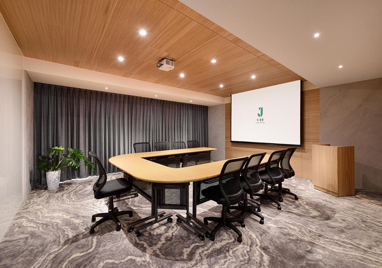 Jai Chateau Hotels & Hostels Tainan Zewnętrze zdjęcie
