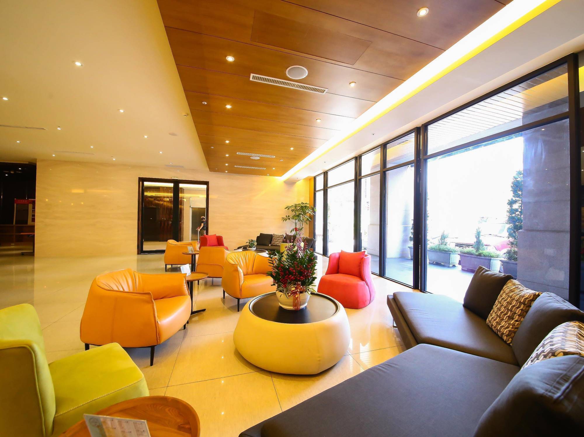 Jai Chateau Hotels & Hostels Tainan Zewnętrze zdjęcie