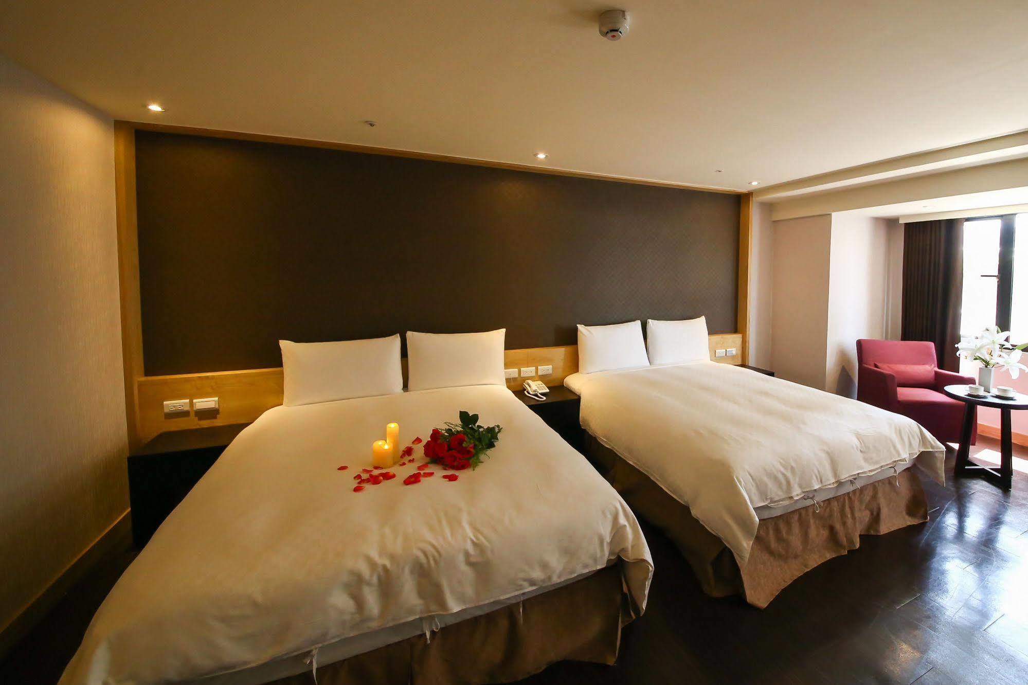 Jai Chateau Hotels & Hostels Tainan Zewnętrze zdjęcie